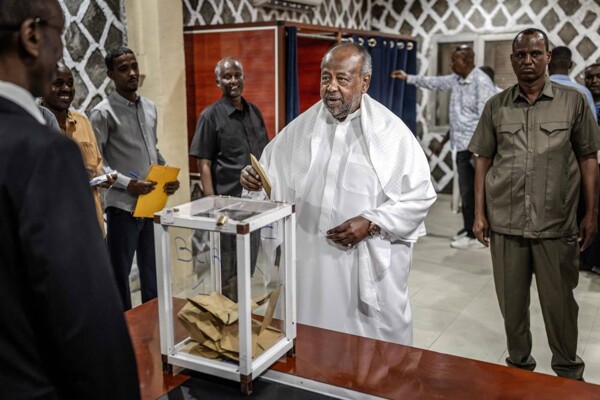 Президент Джибути переизбран на шестой срок